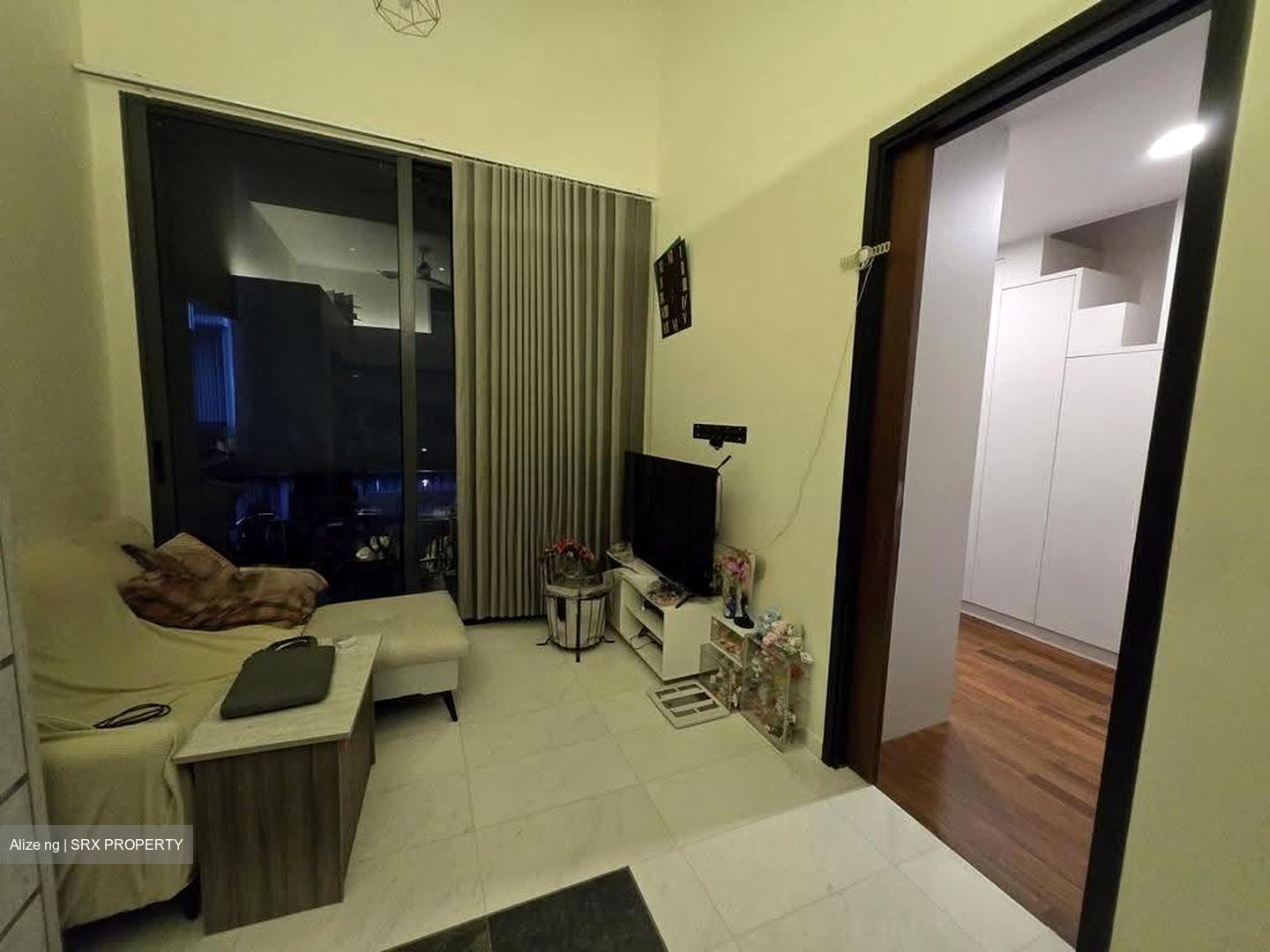 Aura 83 (D15), Apartment #608604131